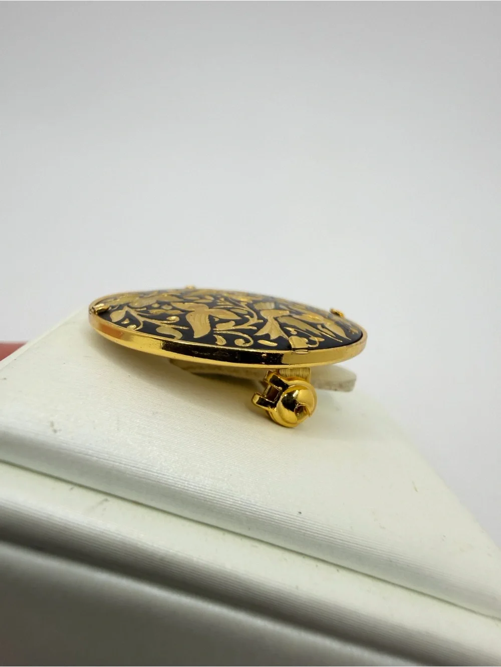 29mm vintage Damascene Bird and Floral Brooch/Pin!